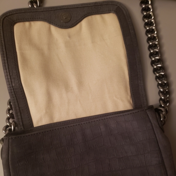 Tory Burch Chain Crossbody - Picture 4 of 5